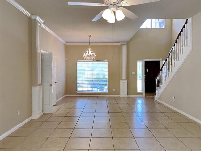 Photo - 13143 Mills River St