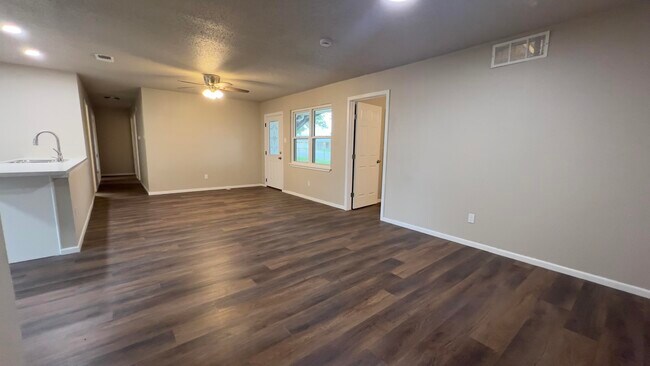 Photo - 3705 Elkhart Ave