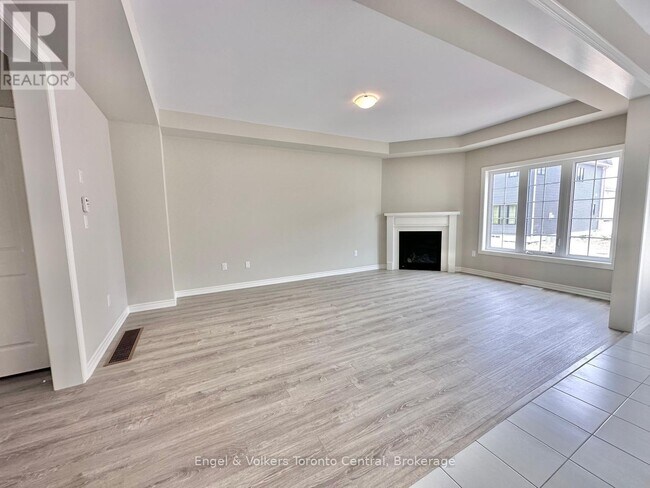 Photo - 209 Clipper Dr