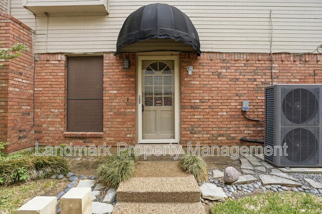 Photo - 5845 Water Ridge Dr