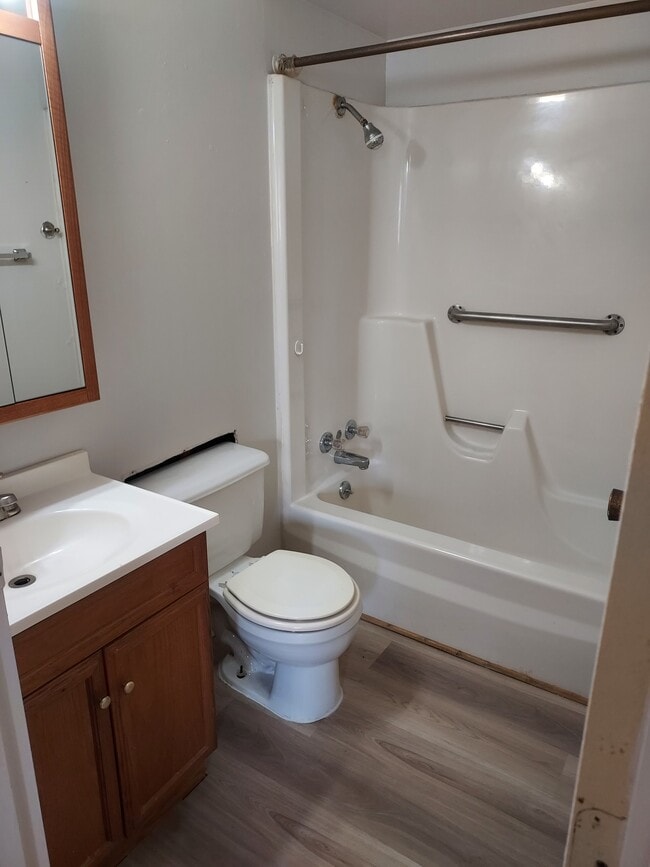 Photo - Reagan Unit 401