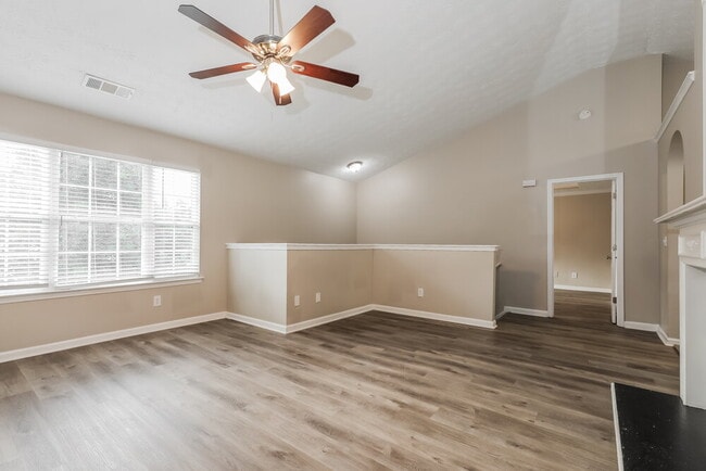 Photo - 272 Grover Turner Way