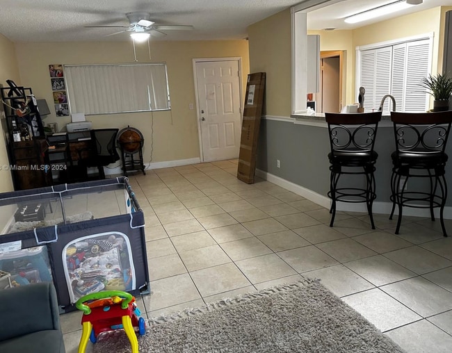 3433 NW 44th St