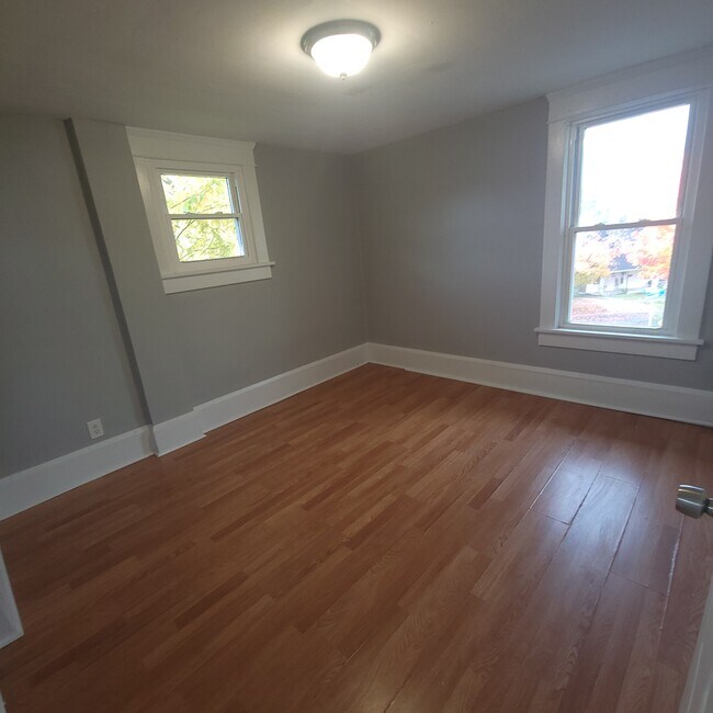 Photo - 1352 Sprague St