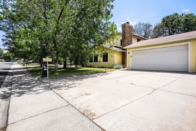 329 Chinook Ave