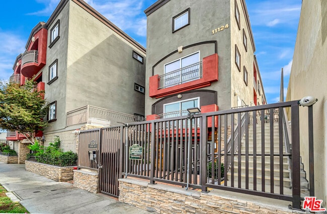 Photo - 11124 Burbank Blvd Unit 311