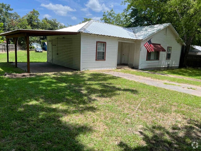 Building Photo - 904 Walker Ave Rental