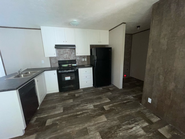 Photo - 4508 County Rd E 200 S