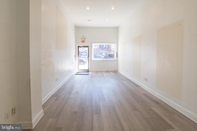 Photo - 2504 S Broad St