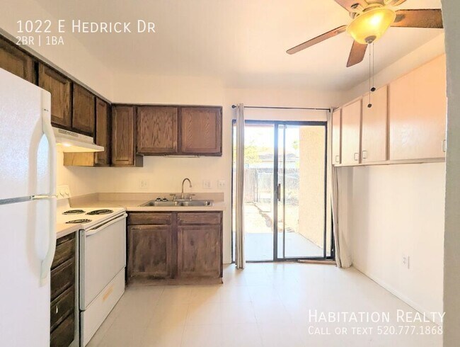Photo - 1022 E Hedrick Dr