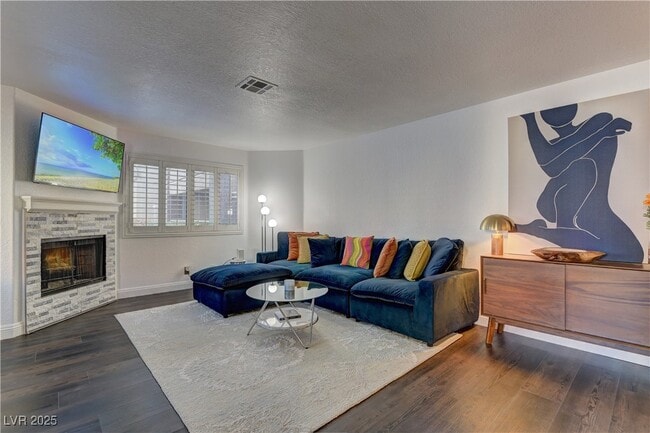 Building Photo - 5020 S Rainbow Blvd Unit 105 Rental