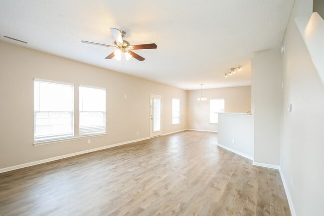 Photo - 8636 Wheatfield Dr