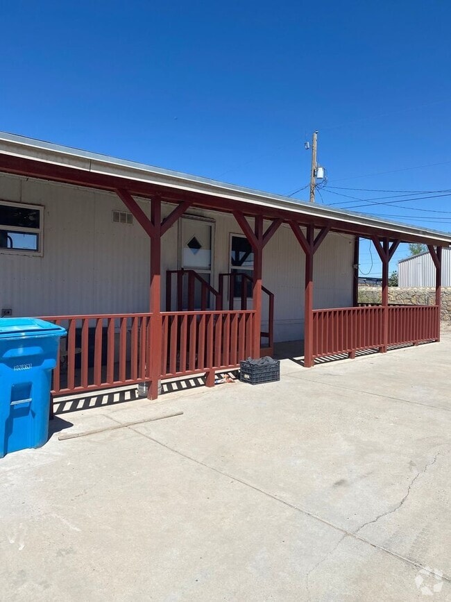 Building Photo - Charming 2BR House in El Paso