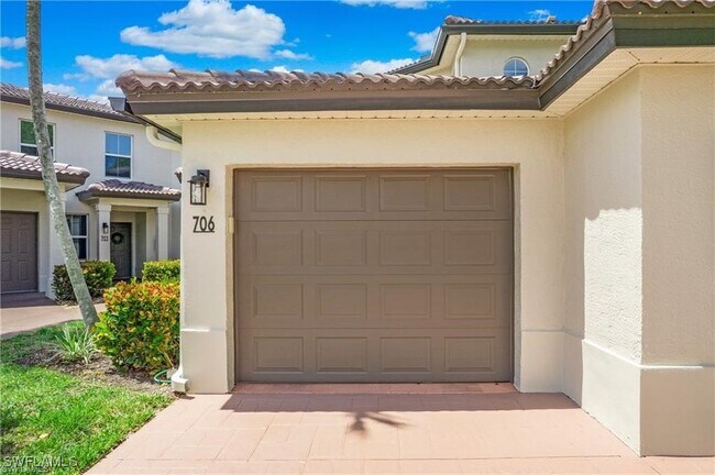700 Diamond Cir Unit 706