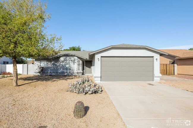 Building Photo - 4432 N 86th Dr Rental
