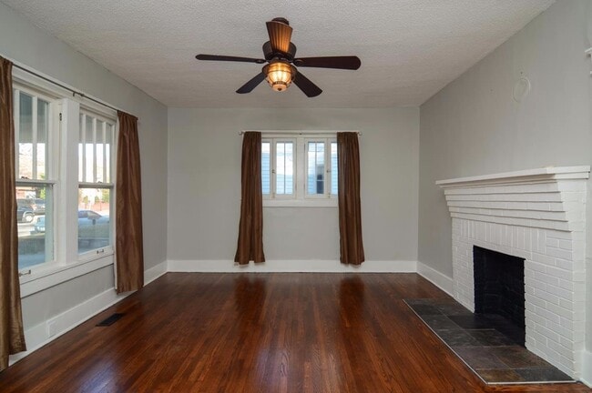 Photo - Historic Craftsman Steps Away From Eastland Park in East Nashville