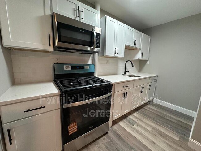 Photo - 7307 West Chester Pike Unit B