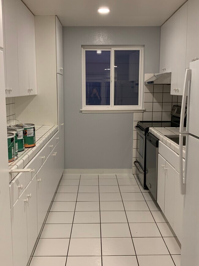 Photo - 120 Burrows St