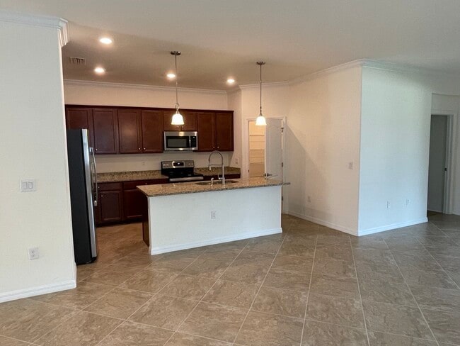 Photo - 19344 Bluff Dr