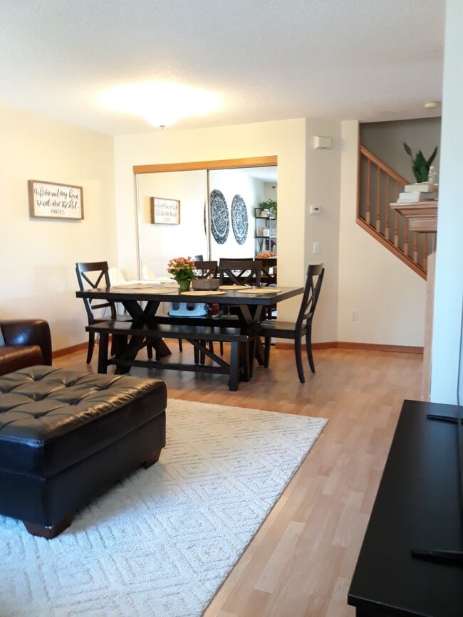 Photo - 2Bed/1.5Bath Townhome- Apple Valley- Available June 1