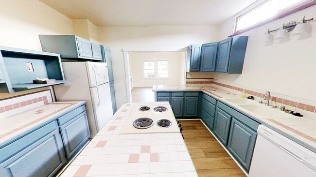 Photo - 3 Bed, 2 Bath House Minutes from Downtown Bellingham!