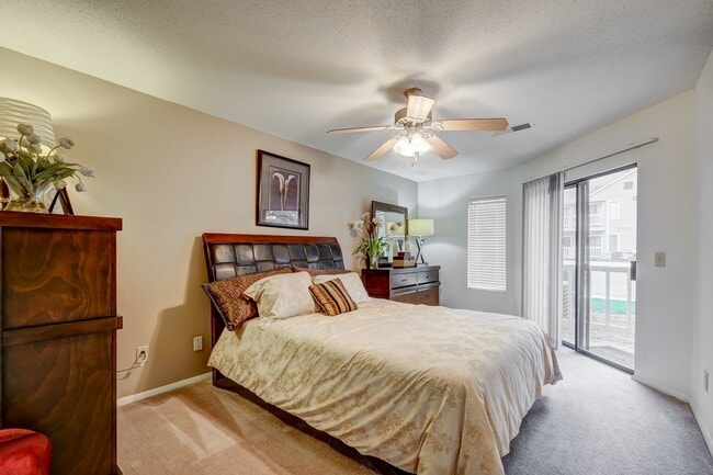 2BR, 2BA - 1,000SF - Second Bedroom