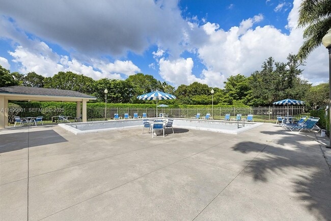 Photo - 428 Lakeview Dr