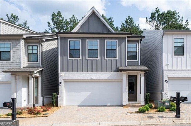 Building Photo - 717 Stickley Oak Way Rental