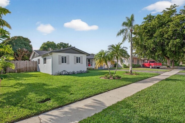 Photo - 6720 NW 6th Ct