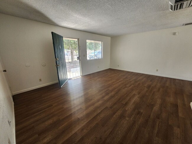 Photo - 6444 Palo Verde Ave Unit B