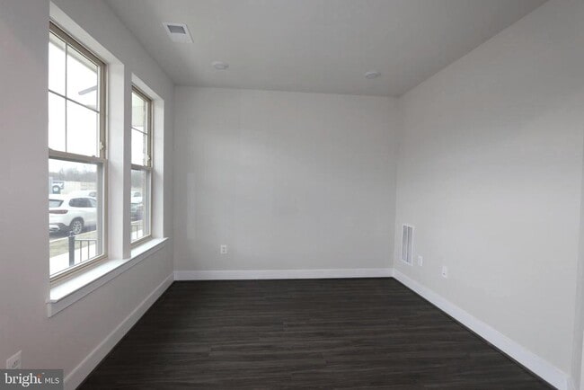 Photo - 9 Morrison Dr