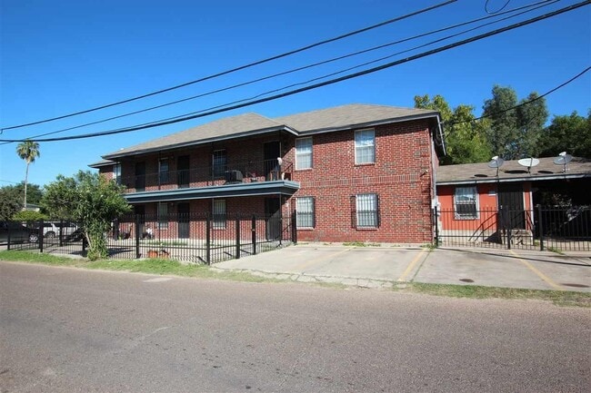 Photo - 103 Mims Ave Unidad 2