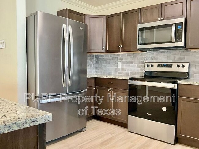 Photo - 310 Highland Estates Dr