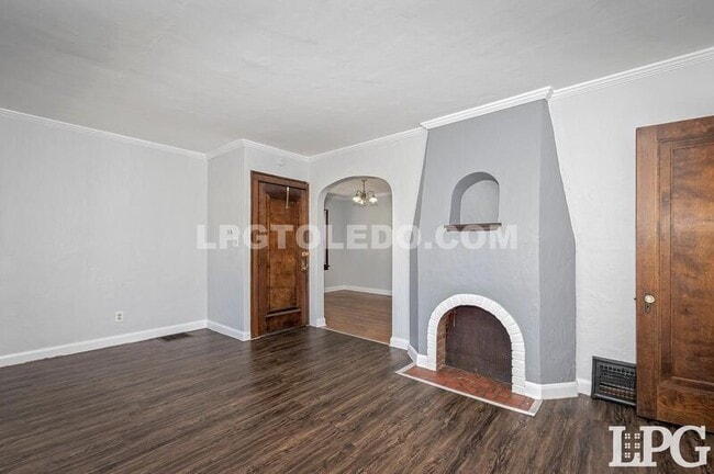 Photo - 2517 Montebello Rd