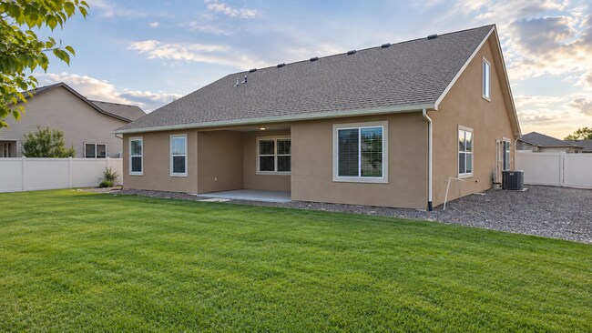 2990 Lurvey Ln