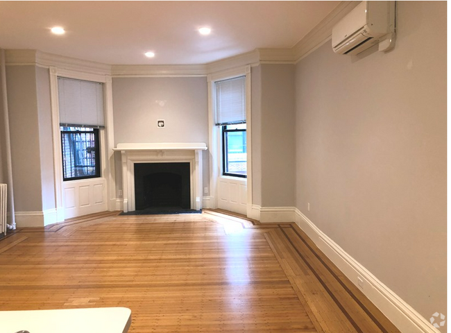 Building Photo - 174 Newbury St Rental