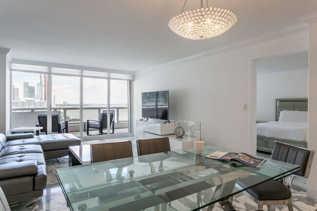 Photo - 1717 N Bayshore Dr Unidad ID1264178P