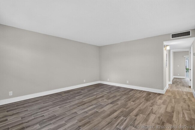 Photo - 770 Normandy Trail Unit 770