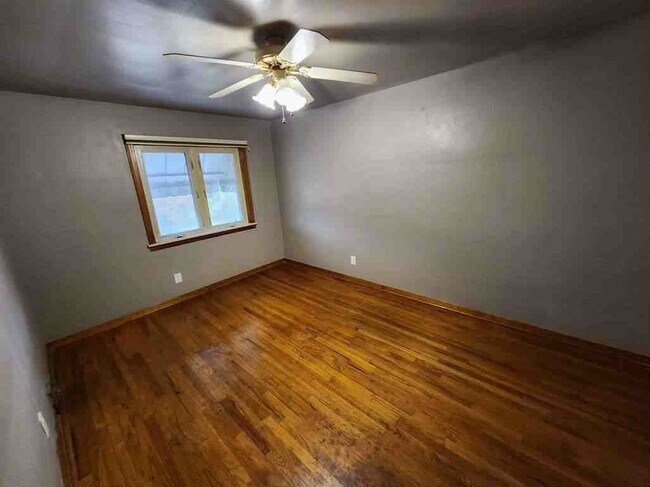 Photo - 1358 5th Ave