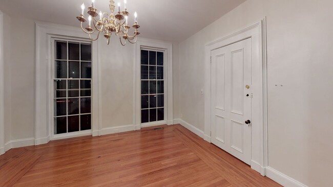Photo - Gorgeous 3-Bedroom Apartment in Wooster Sq... Unit 1 (1F)