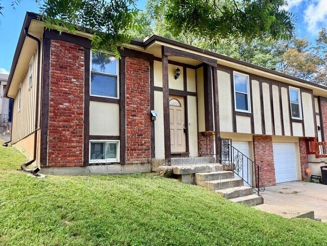 Building Photo - 3904 Springfield St Rental