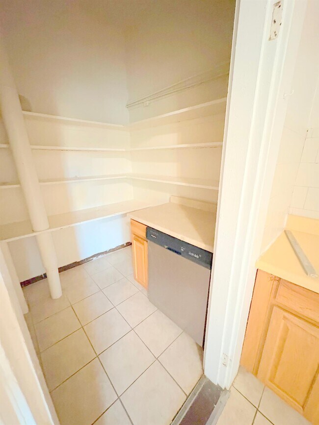 Photo - 72 Norfolk St