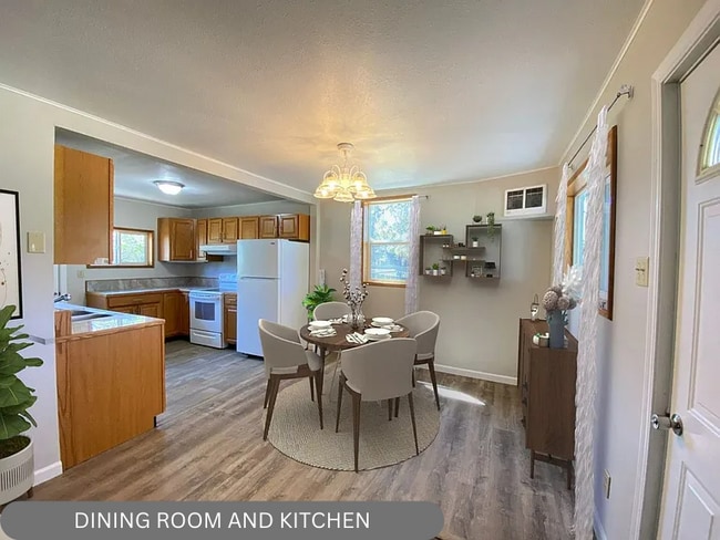 Photo - 10711 S Sprague St