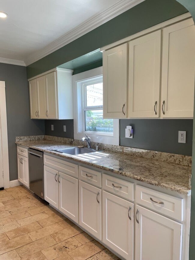 Photo - Single Family Home in East Sacramento W/Pool