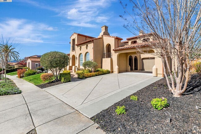 Building Photo - Luxury Living in The Bridges Golf Course C... Rental