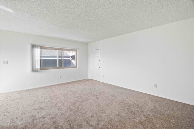 Photo - 640 E Imperial Ave