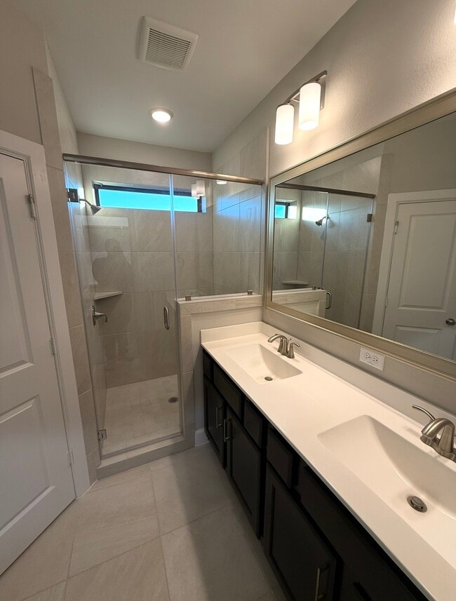 Building Photo - 3323 Full Bellied Ln