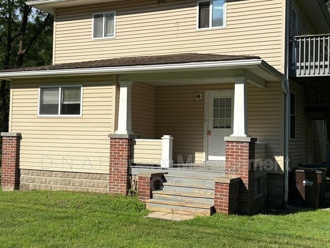 Building Photo - 2843 Bartonsville Ave Rental