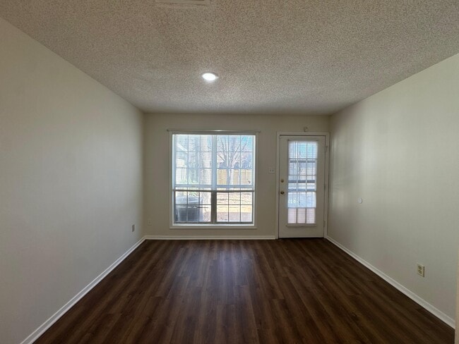 Photo - 3090 S Wesley Ct