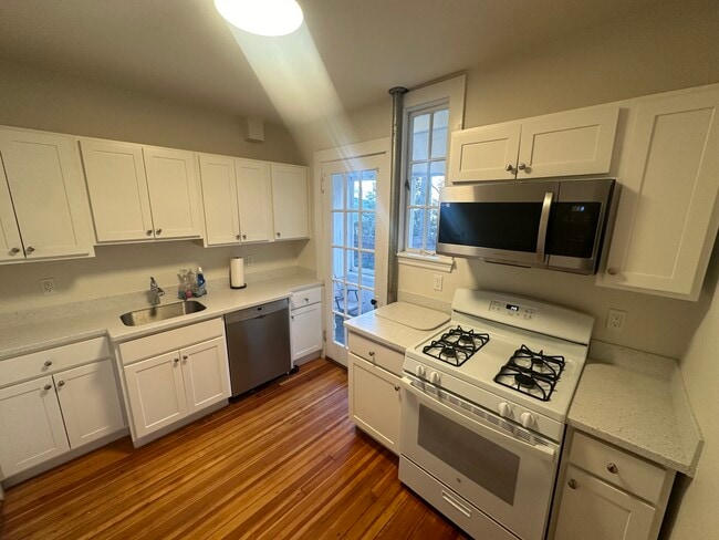 Photo - 33 Concord Ave Unit #12